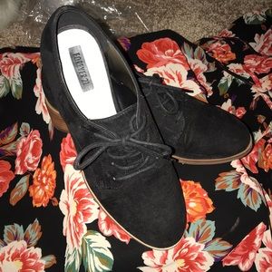 Suede oxford lace up shoes